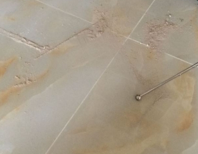 白云鄂博瓷砖空鼓维修公司分享粘合剂选择不当在瓷砖铺贴过程中可能导致以下问题